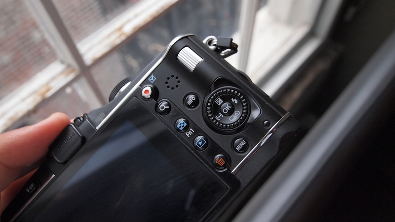 Illustration for article titled Olympus EVolt E410 and E510 DSLRs Now at 10MP, Both With Live View